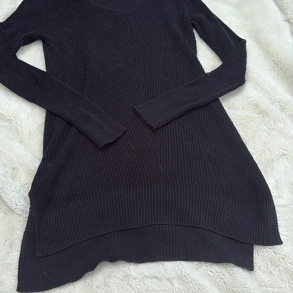 Old Navy Black Ribbed Knit Sweater | Cozy Minimalist Longline Pullover XS - Picture 3 of 6